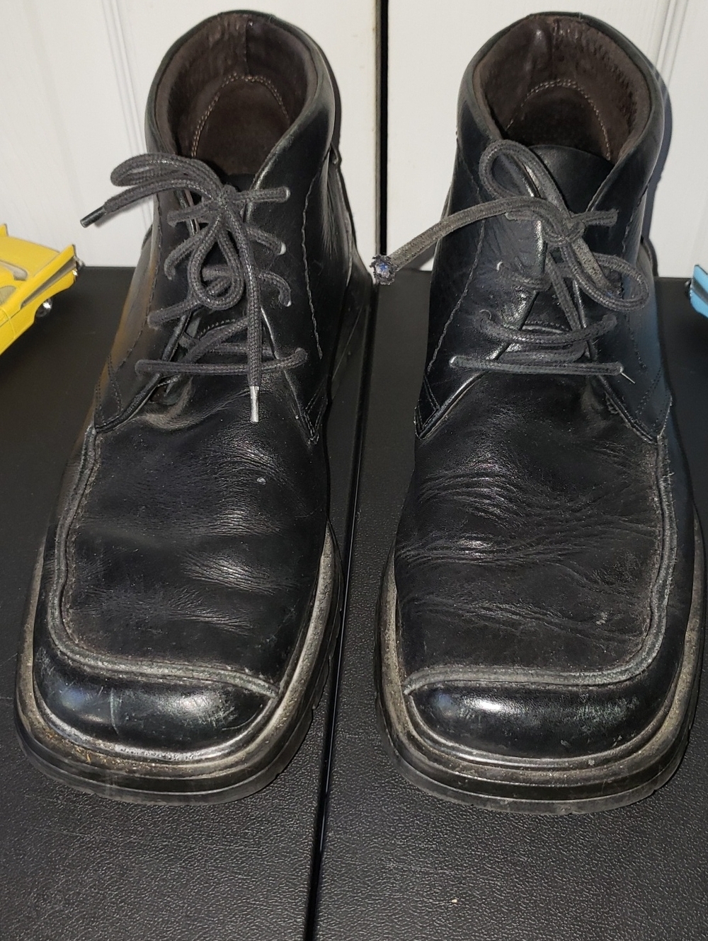 Kenneth Cole Reaction Men's Black Leather Chukka Boots